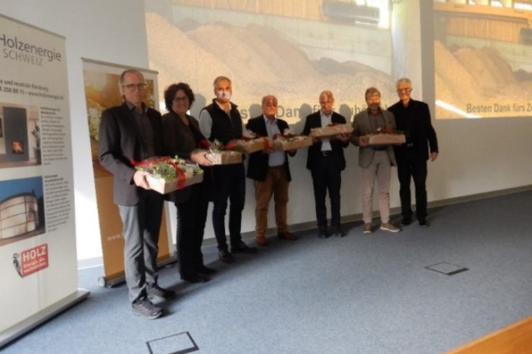 Von links: Roger Schmidt, Jolanda Brunner, Thomas Lädrach, Andreas Keel, Heinz Wanner, Ueli Nyffenegger, Walter Schilt